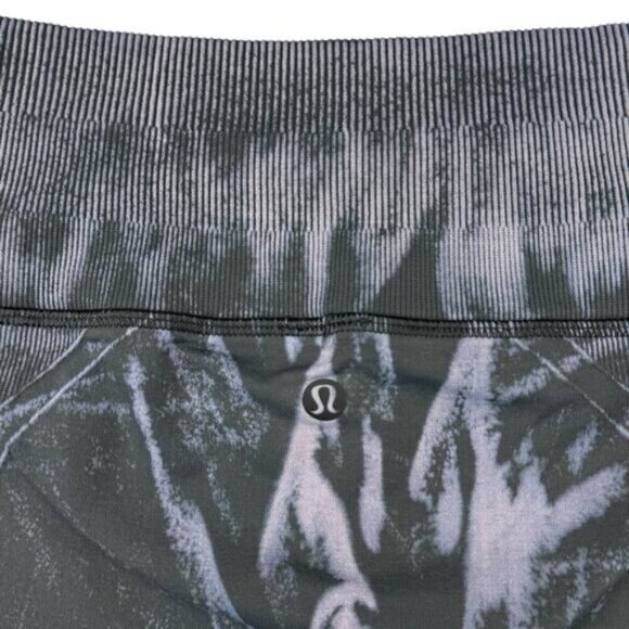 Lululemon Ebb to Street Tight In Stone Wash Graphite Grey Size 4 - Picture 10 of 10